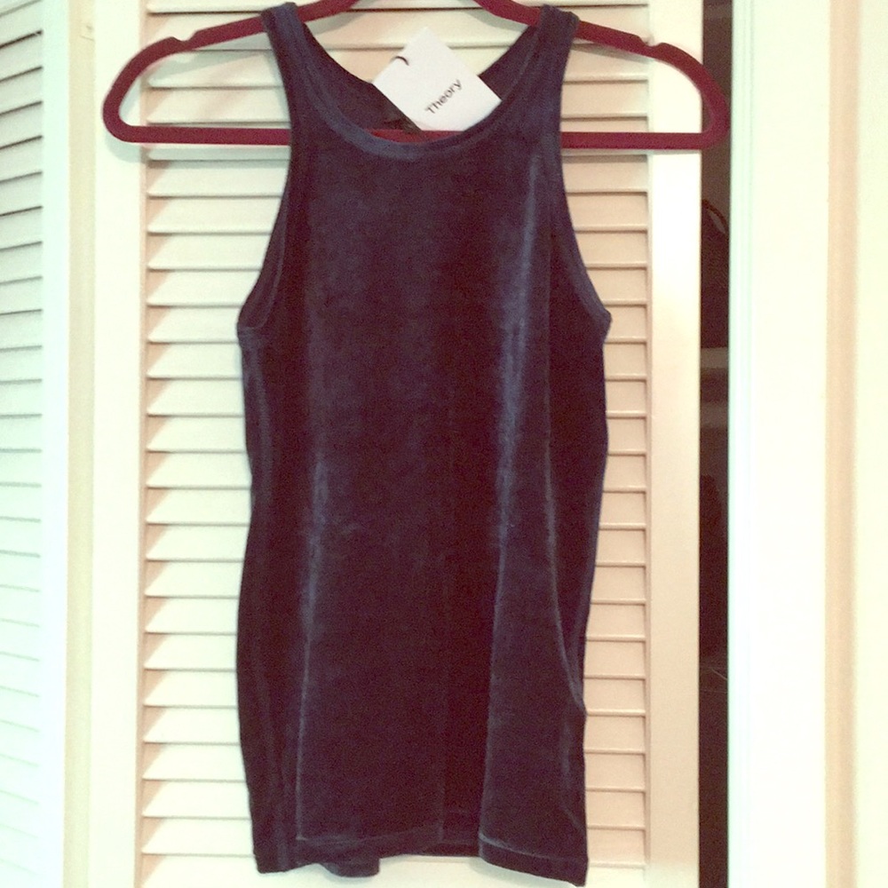 Velvet tank